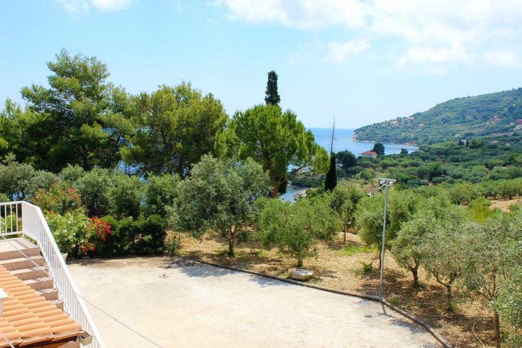 Villa Bella Vista Marathiás Eksteriør bilde